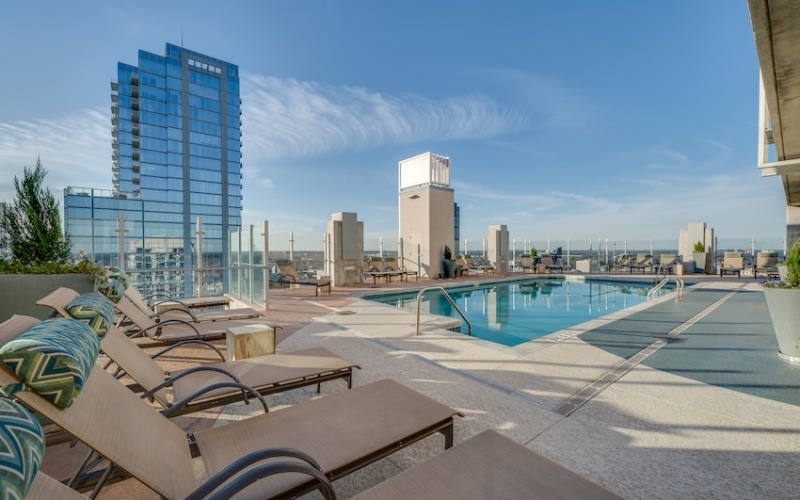 rooftop resort pool